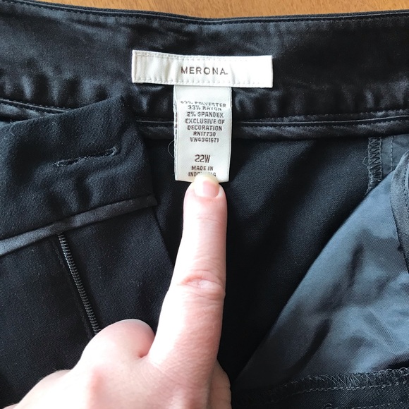 Black Wide-leg Cropped Dress Pants - Picture 3 of 5